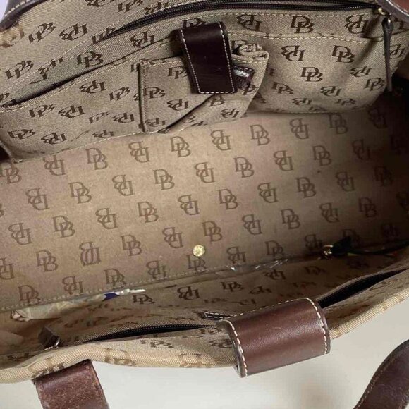 Dooney & Bourke Large TOTE - Picture 3 of 10